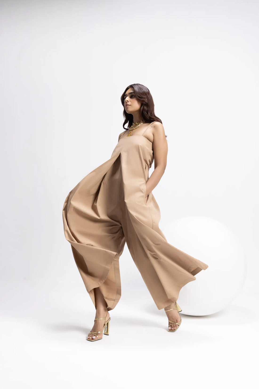 ENCHANTE’ JUMPSUIT - CAMEL BROWN